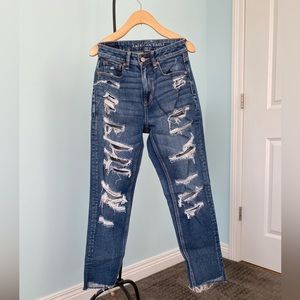 American Eagle Outfitters woman’s high rise distressed jeans
